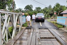 Jembatan Senilai Rp3,6 Miliar Berpotensi Ambruk Lagi, Plt Kepala BPBD Rekomendasikan Ini ke Kades 