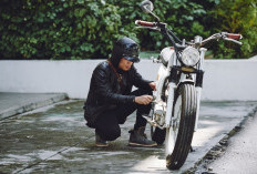 Awas Licin! Ini Jenis Ban Motor yang Paling Aman Digunakan Saat Musim Hujan