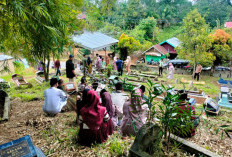 Tradisi Ziarah Kubur Warnai Hari Pertama Lebaran di Talang Empat dan Karang Tinggi