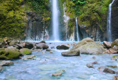 Miliki Ketinggian 100 Meter, Air Terjun Dua Warna Deliserdang Sumatera Utara Cocok untuk Refreshing