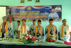 Usai Dilantik, Pengurus PGRI Benteng Teken Pakta Integritas: Didorong Kompak dan Profesional