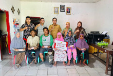 11 Keluarga Lansia dan Sakit Menahun Terima BLT DD di Dusun Baru II