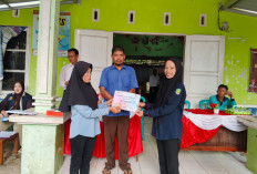 12 Warga Desa Air Putih Terima BLT Dana Desa Bulan Juli