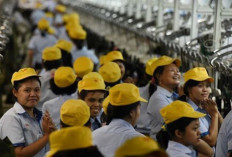 KSPI Desak Pemerintah Tindak Tegas Modus Rumahkan Buruh Demi Hindari THR