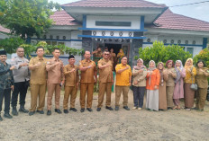 Pj Bupati Kunjungi Desa Sidodadi: Cek Layanan Kesehatan dan Persiapan Perpustakaan Lomba Tingkat Nasional