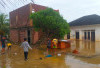 Banjir Genangi Pemukiman Rumah di Desa Taba Jambu, Belasan KK Mengungsi Sementara Waktu