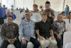 SELAMAT! Pj Bupati Bengkulu Tengah Terima Penghargaan dari Mendes PDTT