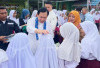 Sultan B Najamudin Salurkan Buku dan Janjikan Program Indonesia Pintar bagi Siswa SDN 1 Bengkulu Tengah