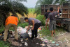 Usai Jadi Sorotan, DLH Bengkulu Tengah Bersihkan Tumpukan Sampah di Sri Kuncoro